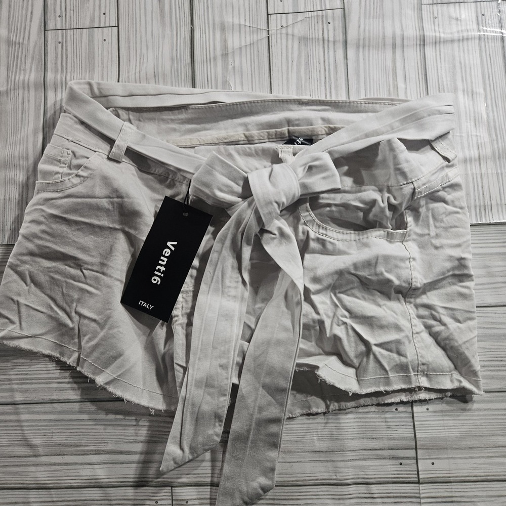 Venti6 Shorts Womens Small Beige Cut-Off Denim Belted Bow‎ Made In Italy Casual